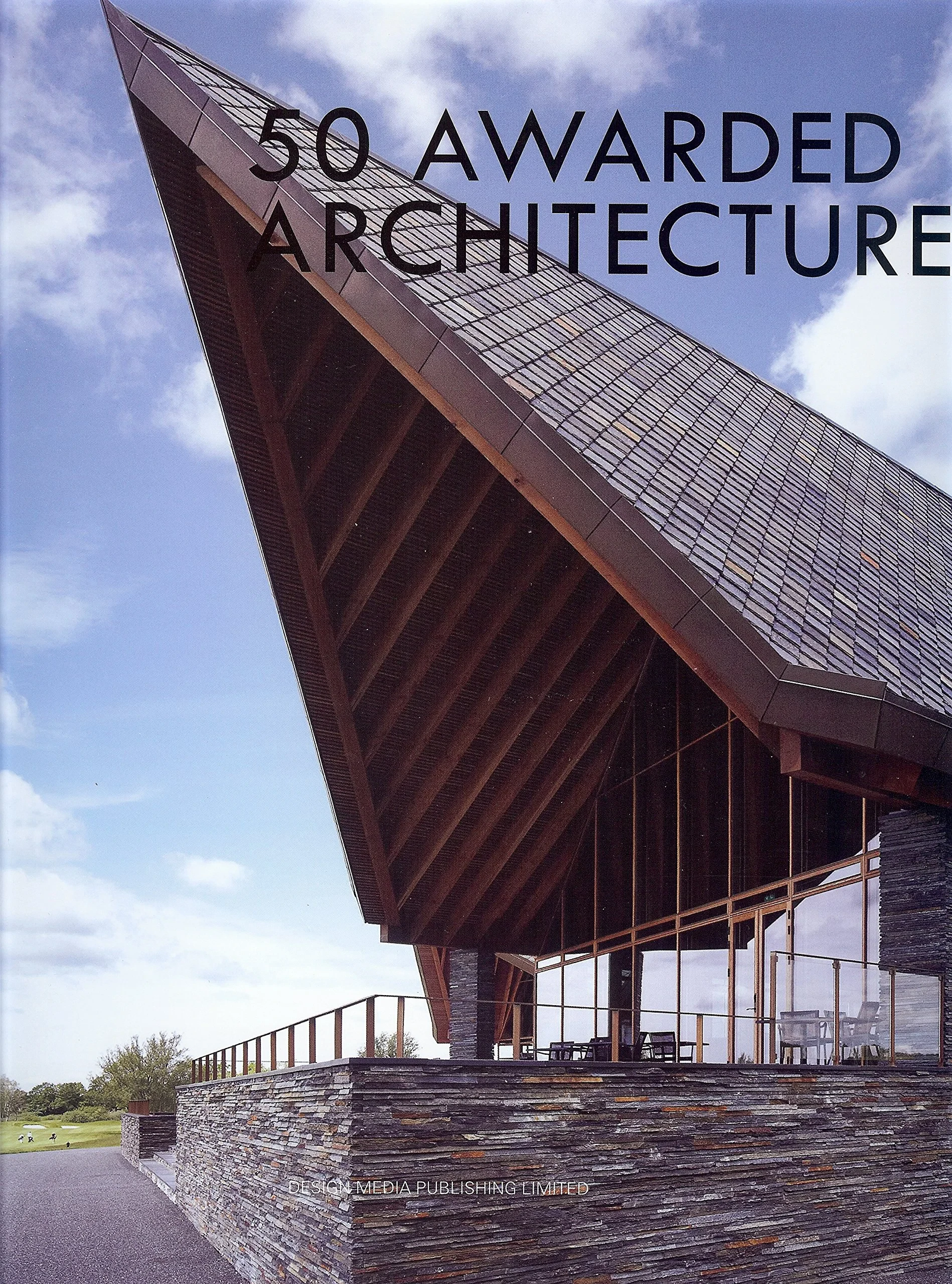 Coperta cărții "50 Awarded Architecture" de Design Media