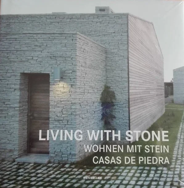Coperta cărții "Living with Stone" de autor necunoscut